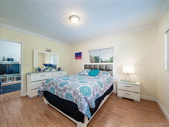 4th image of 95 Edgewater Dr APT 201