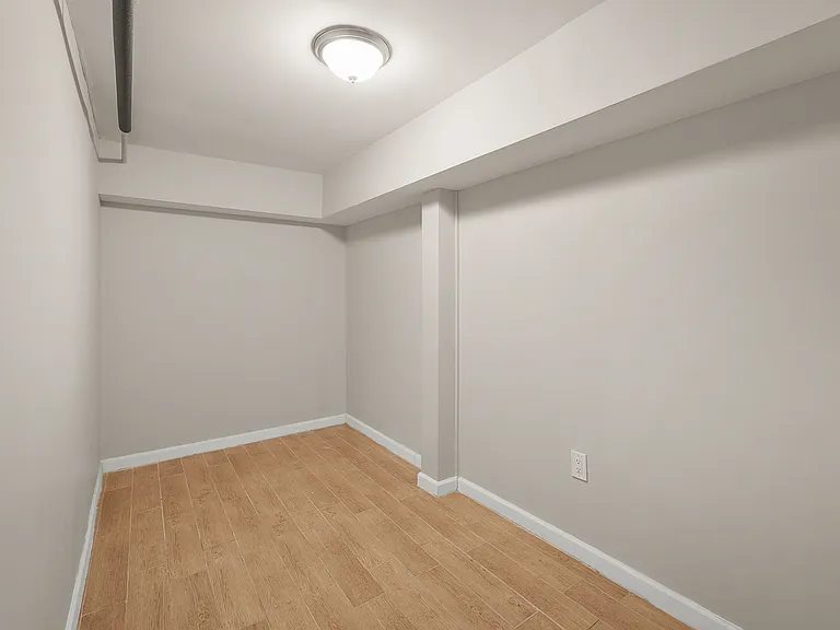 21-48 45th Ave #1L — Photo 9