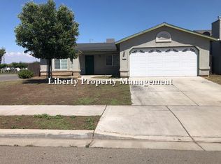 1919 Truman Dr, Madera, CA 93638