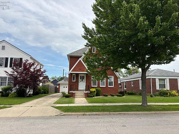 3rd image of 75 Gross St
