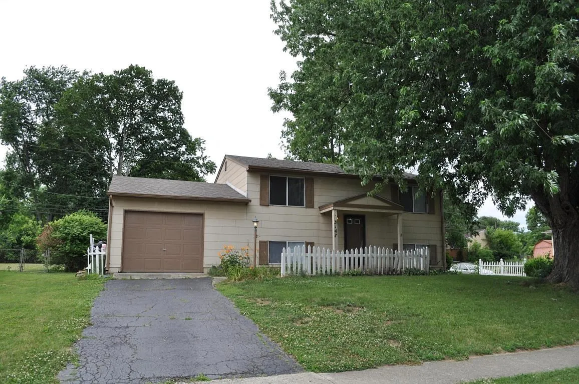 3147 Dunloe Rd photo 1