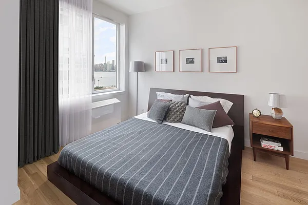 Sold by Compass | media 18