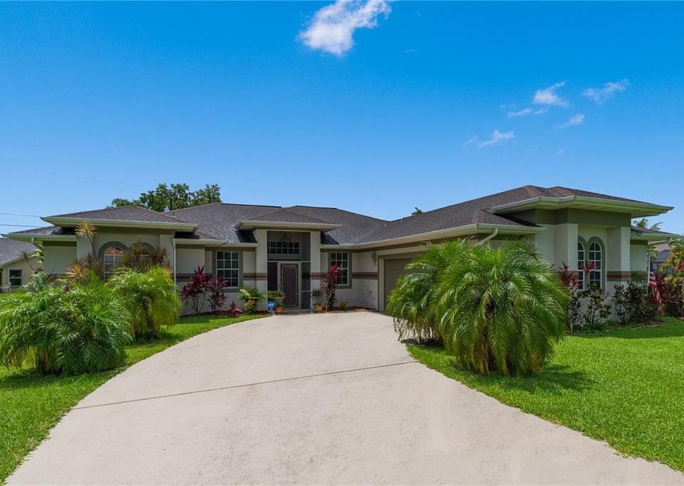 1st image of 2891 SE Eagle Dr