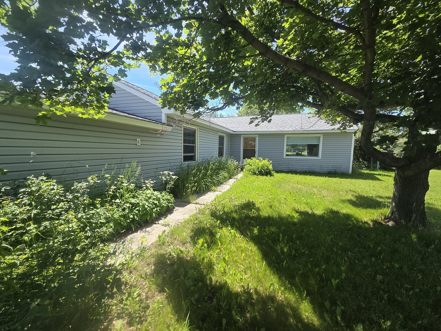 2406 Durston Road - 1 — Photo 3