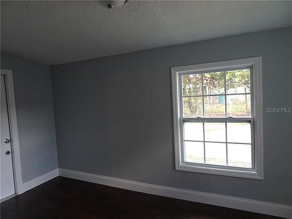 5th image of 4923 Cutler St