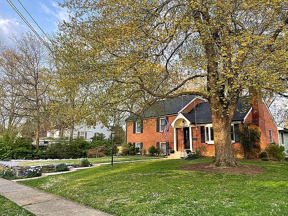 2nd image of 8507 Doter Dr