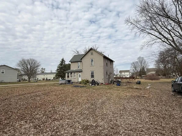 24 Messmore Ave, Centerburg, OH 43011