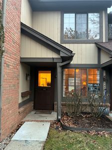 1553 Meadow Side Dr, Rochester, MI, 48307