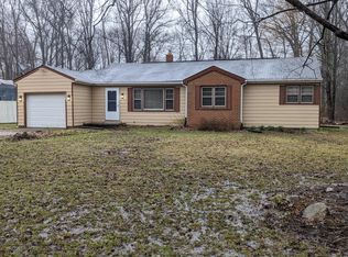 6760 Peck Rd, Ravenna, OH 44266