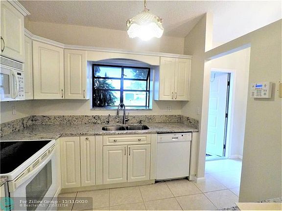 4th image of 6031 NW 80th Ave