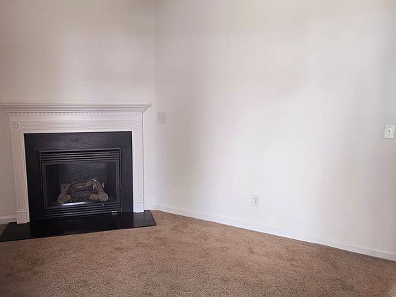 2nd image of 1620 Faircrest Ln