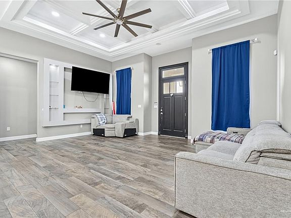 3rd image of 8921 Vista De Palmas Dr