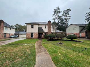 5610 Arenas Timbers Dr, Humble, TX 77346