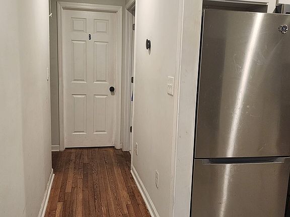 2nd image of 1385 Plaza Ave SW