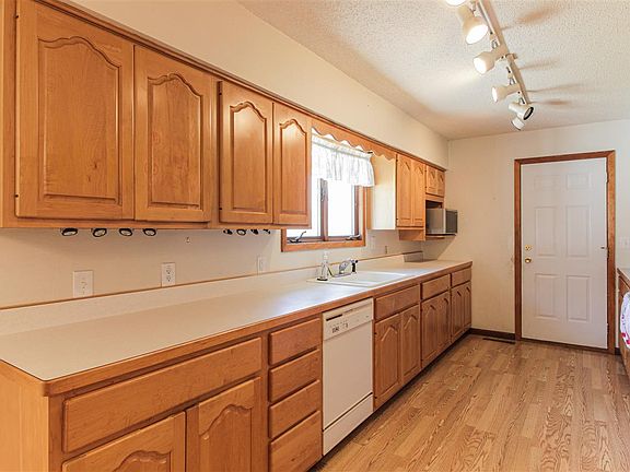 2nd image of 1814 D St