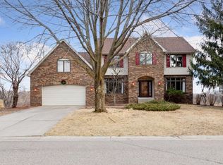 5980 Scenic Pl, Shoreview, MN 55126