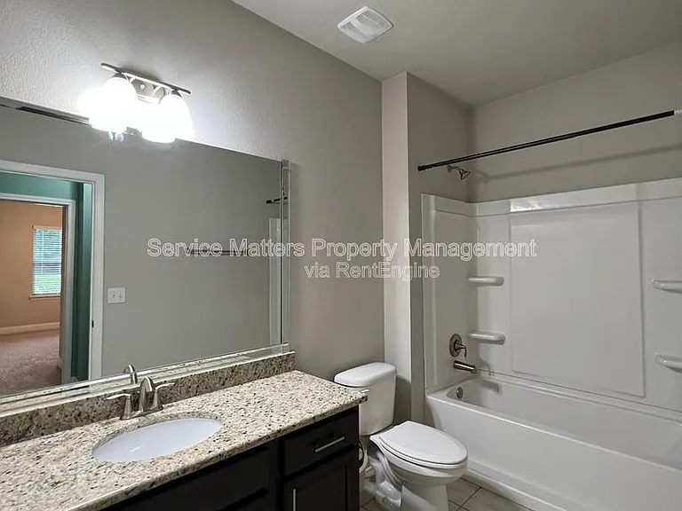 4533 Oak Orchard Cir — Photo 25