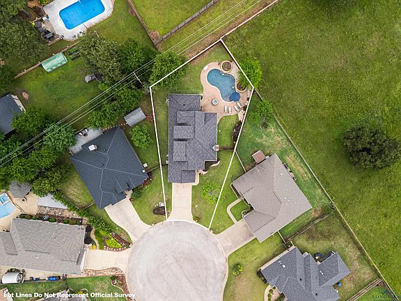 3rd image of 906 Windemere Cir