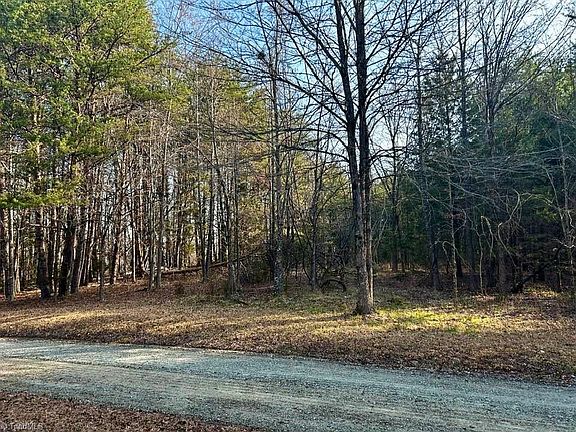 3rd image of Elmore Rd