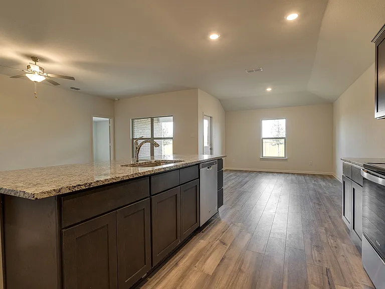 639 Arlington Park Ct — Photo 14