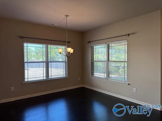 140 Clydesdale Ln — Photo 19