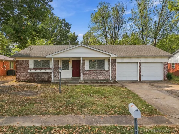 717 W Oakland St, Broken Arrow, OK 74012