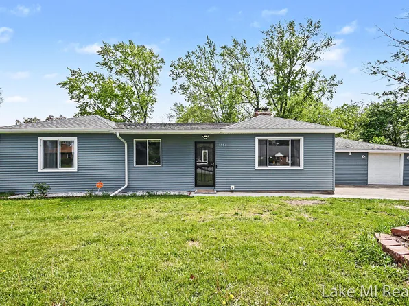 1378 36th St SE, Grand Rapids, MI 49508