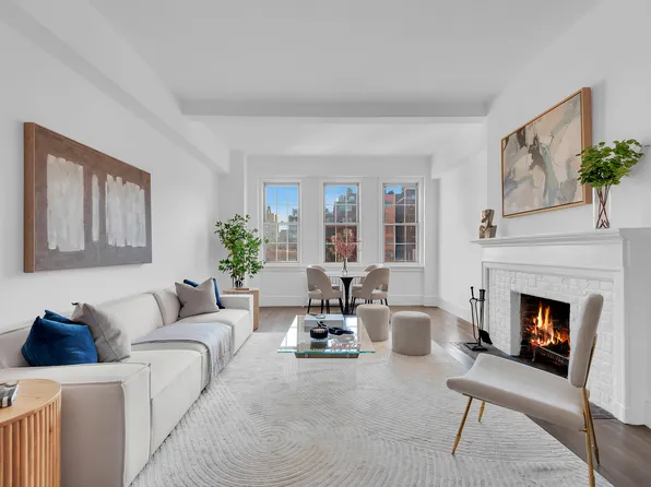 39 5th Avenue image 1 of 6