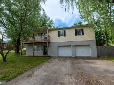 717 Glasgow St, Stowe, PA, 19464