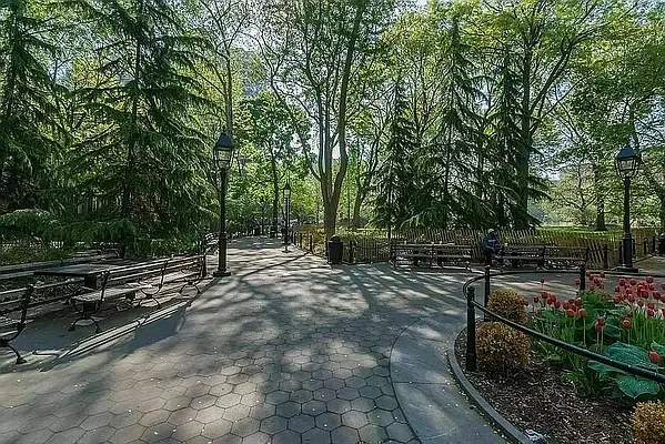 Rented by REAL New York | media 13