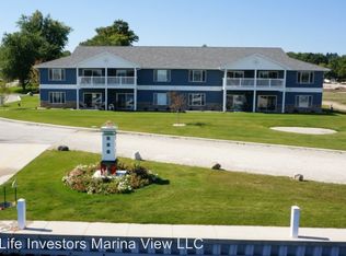 175 Nautical Dr APT 2, Sturgeon Bay, WI 54235