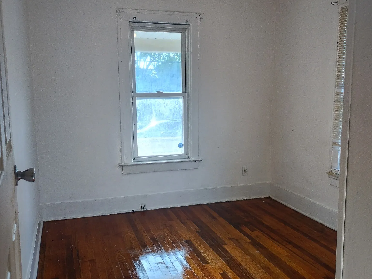 3 bed, 935 sqft, $1,000 — Photo 4