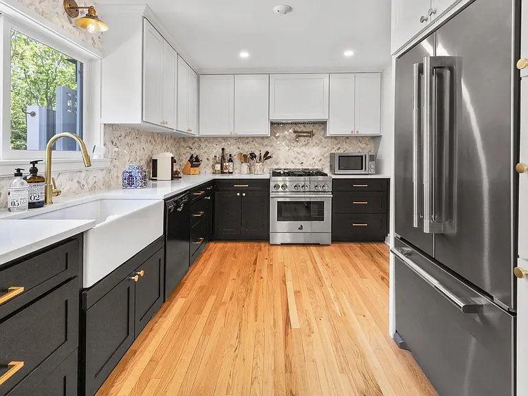 McElnea St — Photo 12
