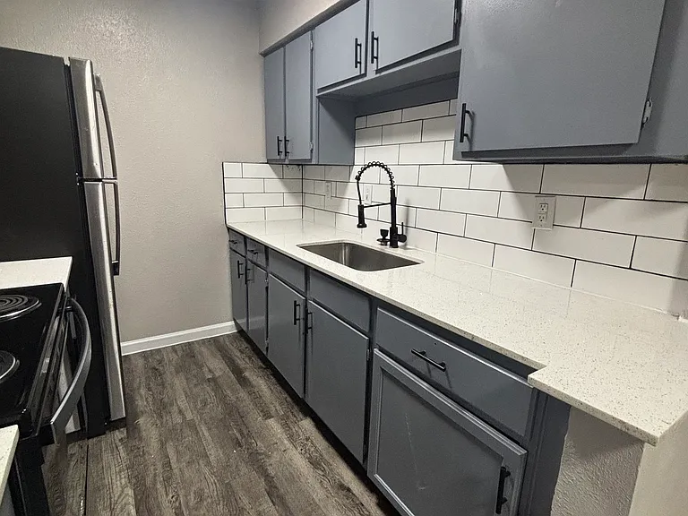 Maderas Apartments — Photo 24