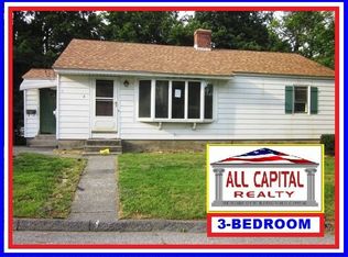 8 Meadow Ln, Worcester, MA 01602