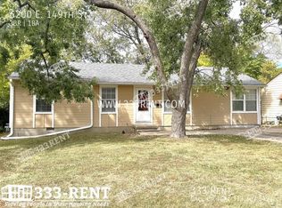 6200 E 149th St, Grandview, MO 64030