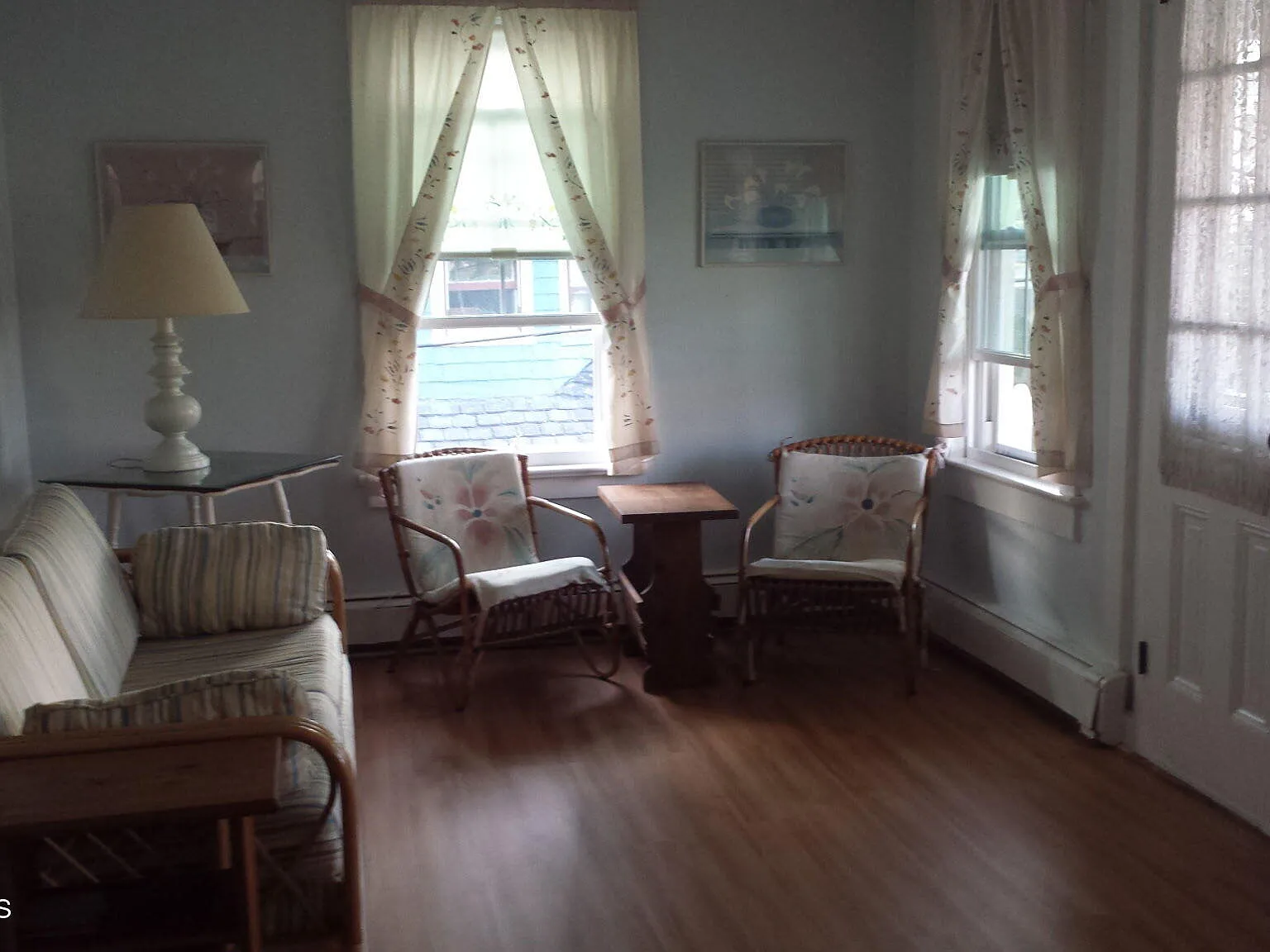 1 bed, 2027 sqft, $1,600 — Photo 2