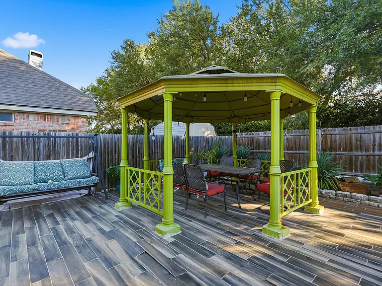 2014 Rumson Dr — Photo 32