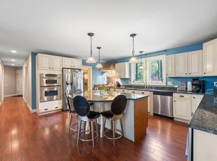 15 Dragonfly Ln, Kennebunk, ME 04043