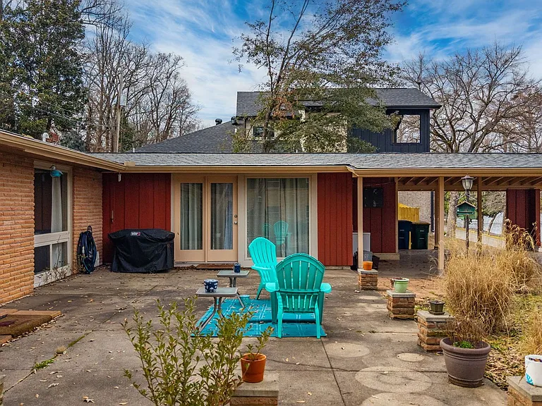 1512 Waterside Dr — Photo 8