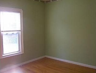 4th image of 244 E 6th St
