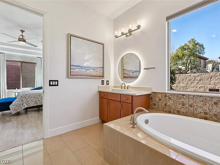 2341 Martinique Ave — Photo 45