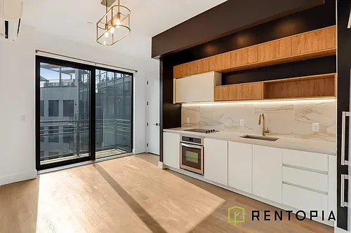 125 Borinquen Pl #605 Photo 1