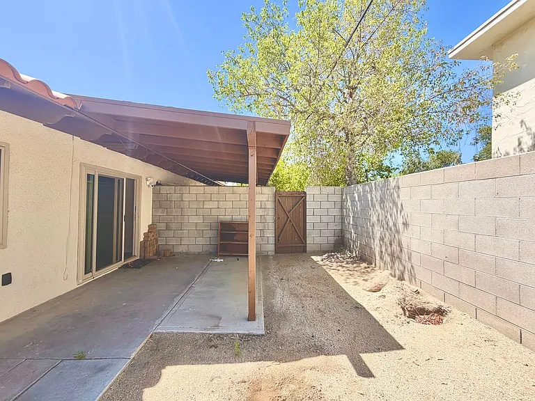 561 Desert View Dr #3 — Photo 16