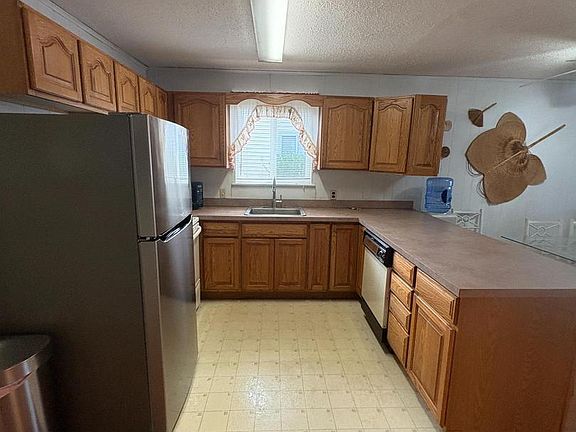 4th image of 128 Captains Quarters Rd Unit 101
