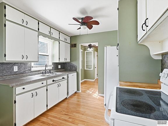 3rd image of 4502 B St