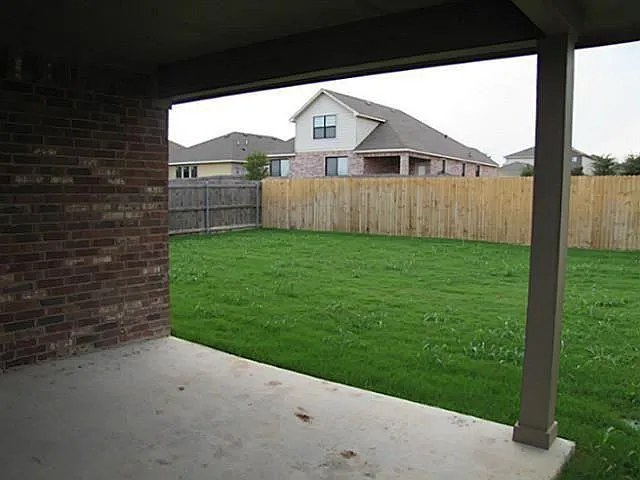 806 Hazels Way — Photo 10