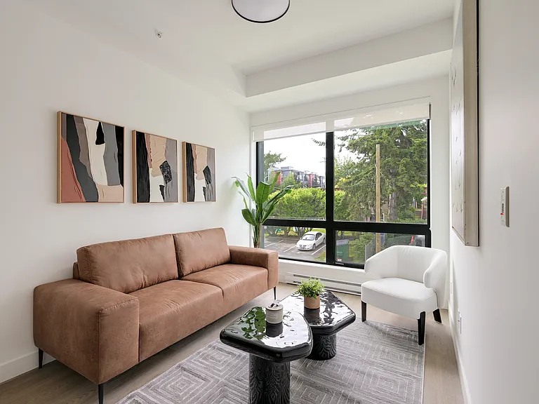 612 Constance Ave — Photo 4