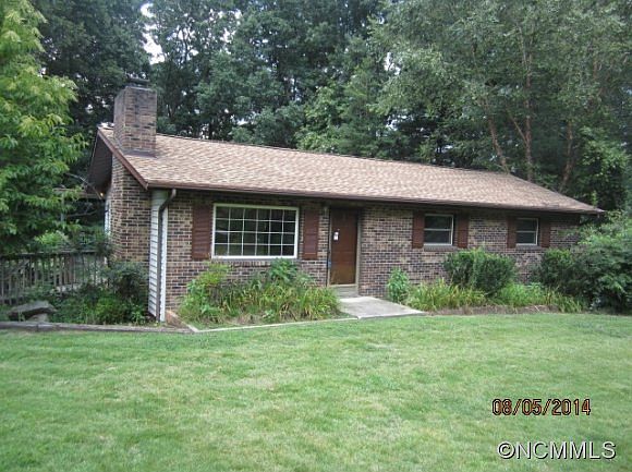 1st image of 154 Pinehurst Dr