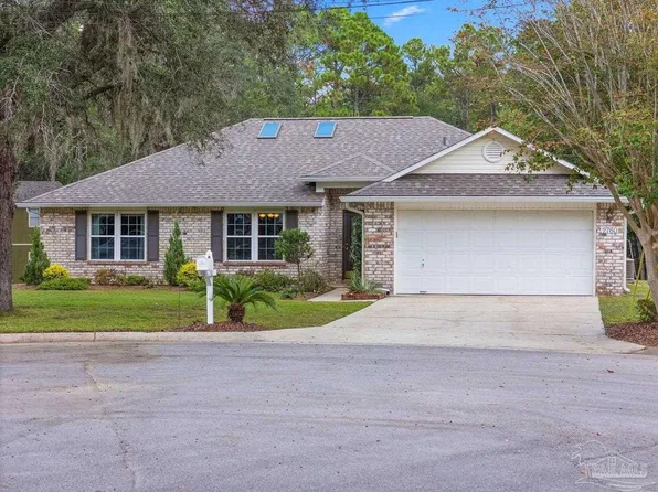 2760 Dove Haven Ln, Navarre, FL 32566